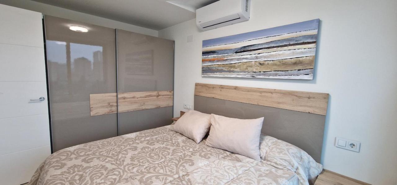 Apartamentos Oasis De La Cala フィネストラット エクステリア 写真